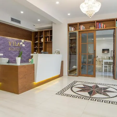 Villa Kalcuni Sarande סרנדה
